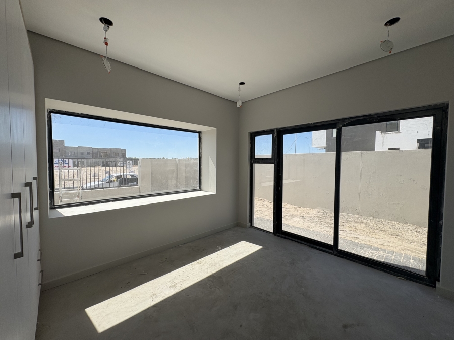 4 Bedroom Property for Sale in Sandown Western Cape